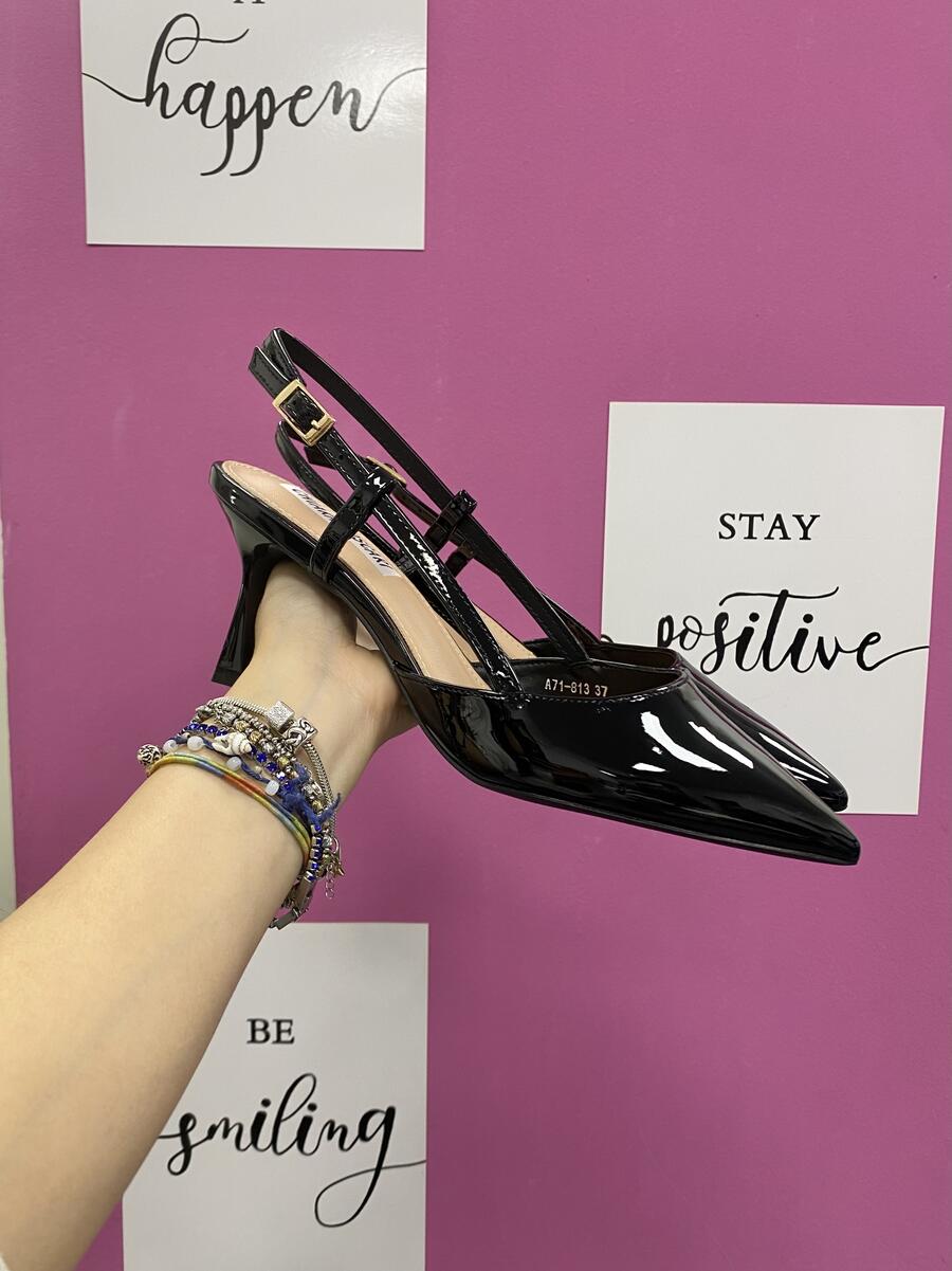 NOVITÀ Slingback in vernice 