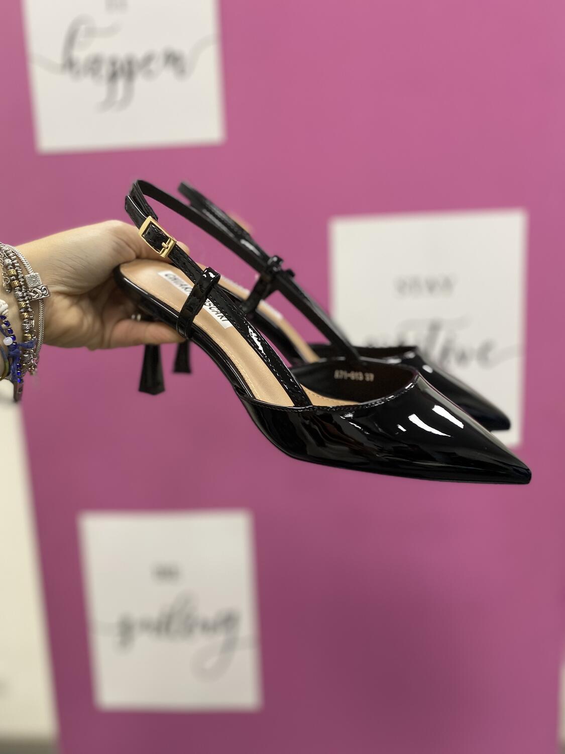 NOVITÀ Slingback in vernice 