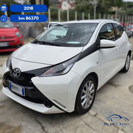 Toyota Aygo 1.0 VVT-i 69 CV 5 porte x-play 