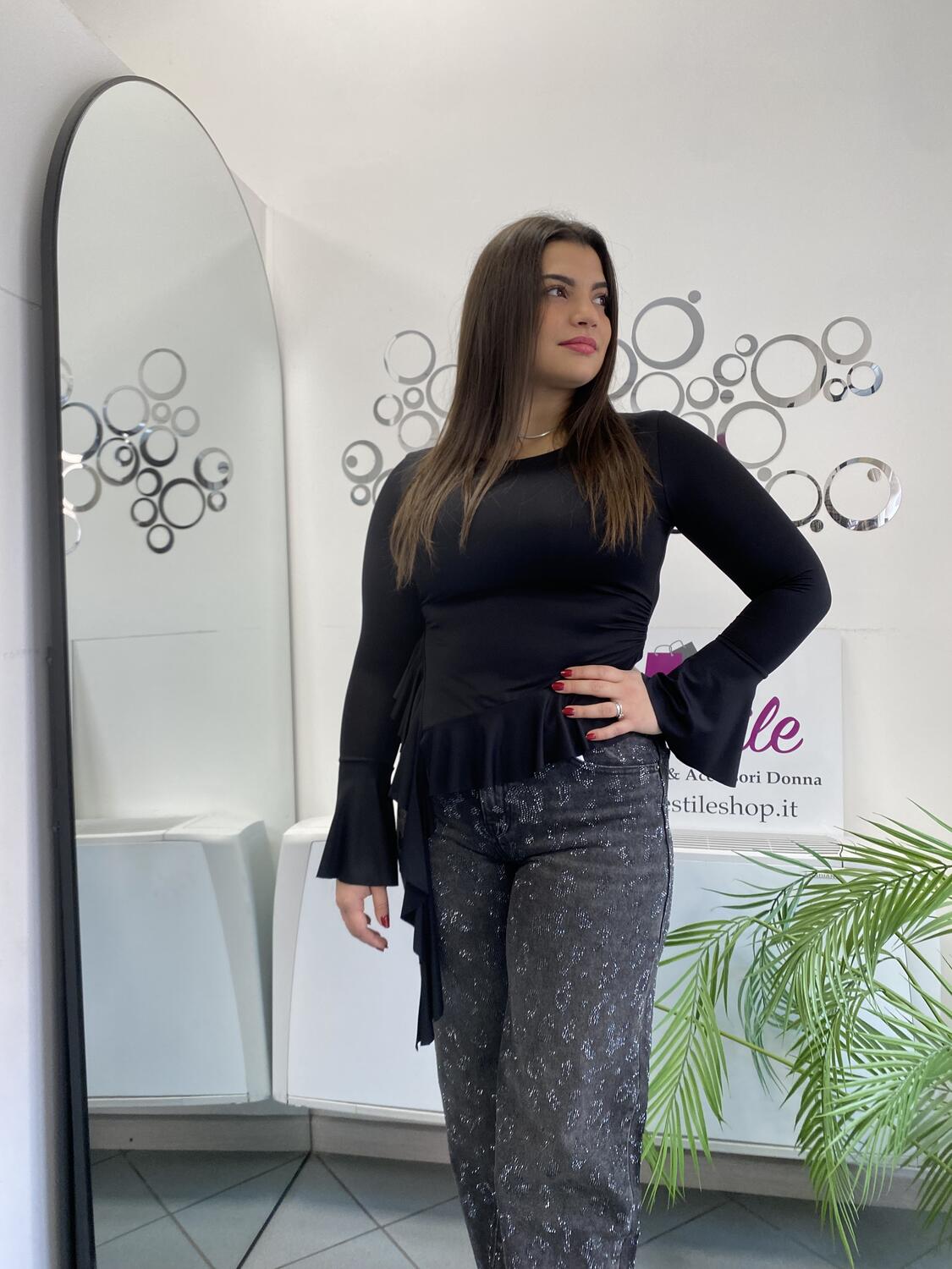 NOVITÀ Maglia con voulant laterale 