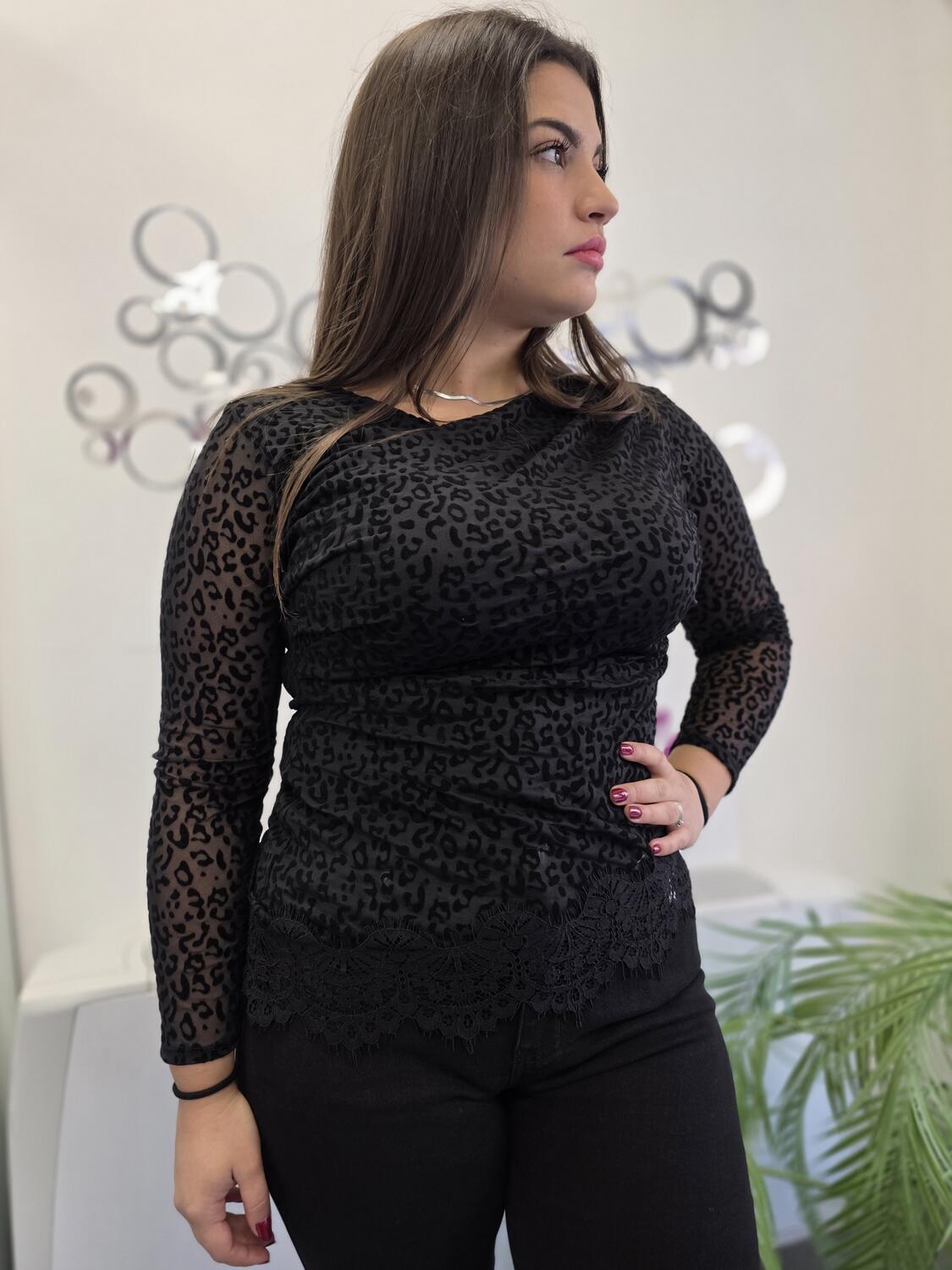 NOVITÀ Maglia maculata asimmetrica in pizzo