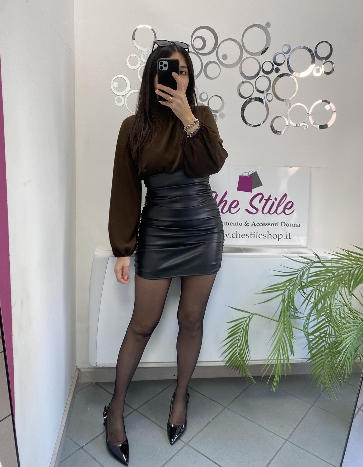 NOVITÀ Abito con gonna in eco pelle