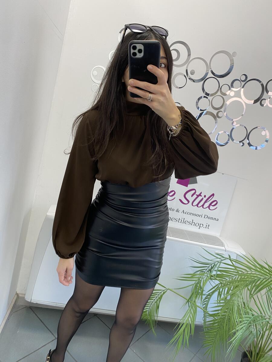 NOVITÀ Abito con gonna in eco pelle