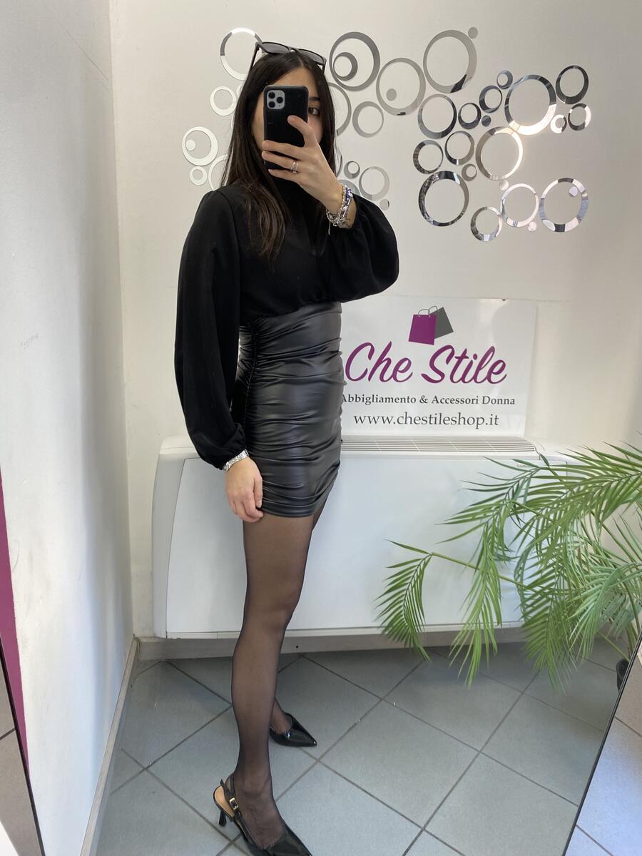 NOVITÀ Abito con gonna in eco pelle