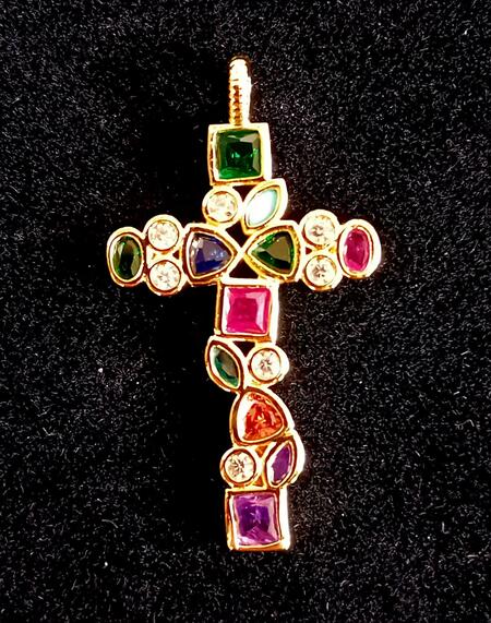 Ciondolo a Croce con Gemme mod B