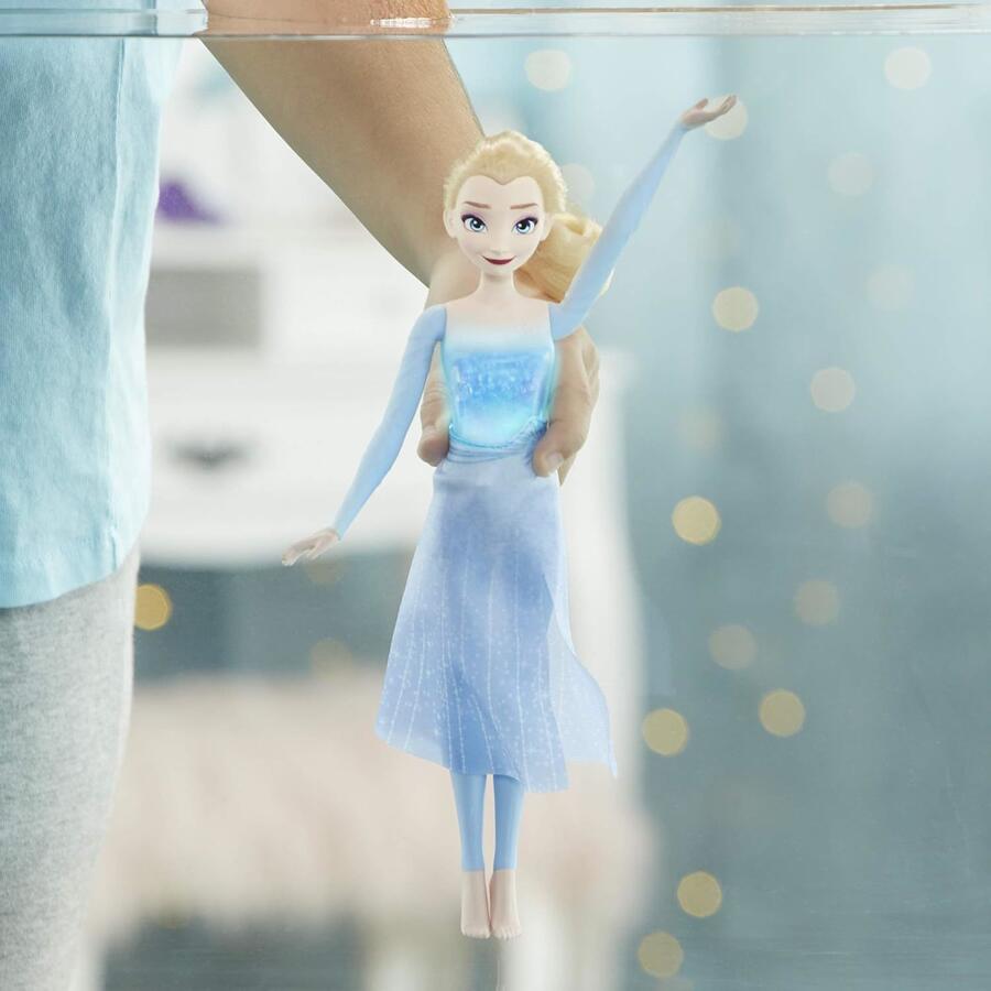 Elsa Frozen 2 con corpetto luminoso - Hasbro - 8768 - 3+