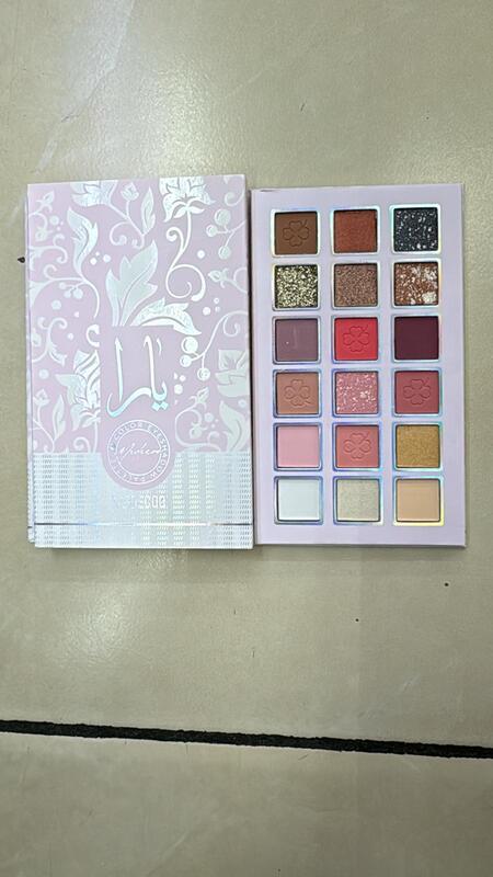 MEDECOO PALETTE 18 COLORI (DUPE YARA 2)