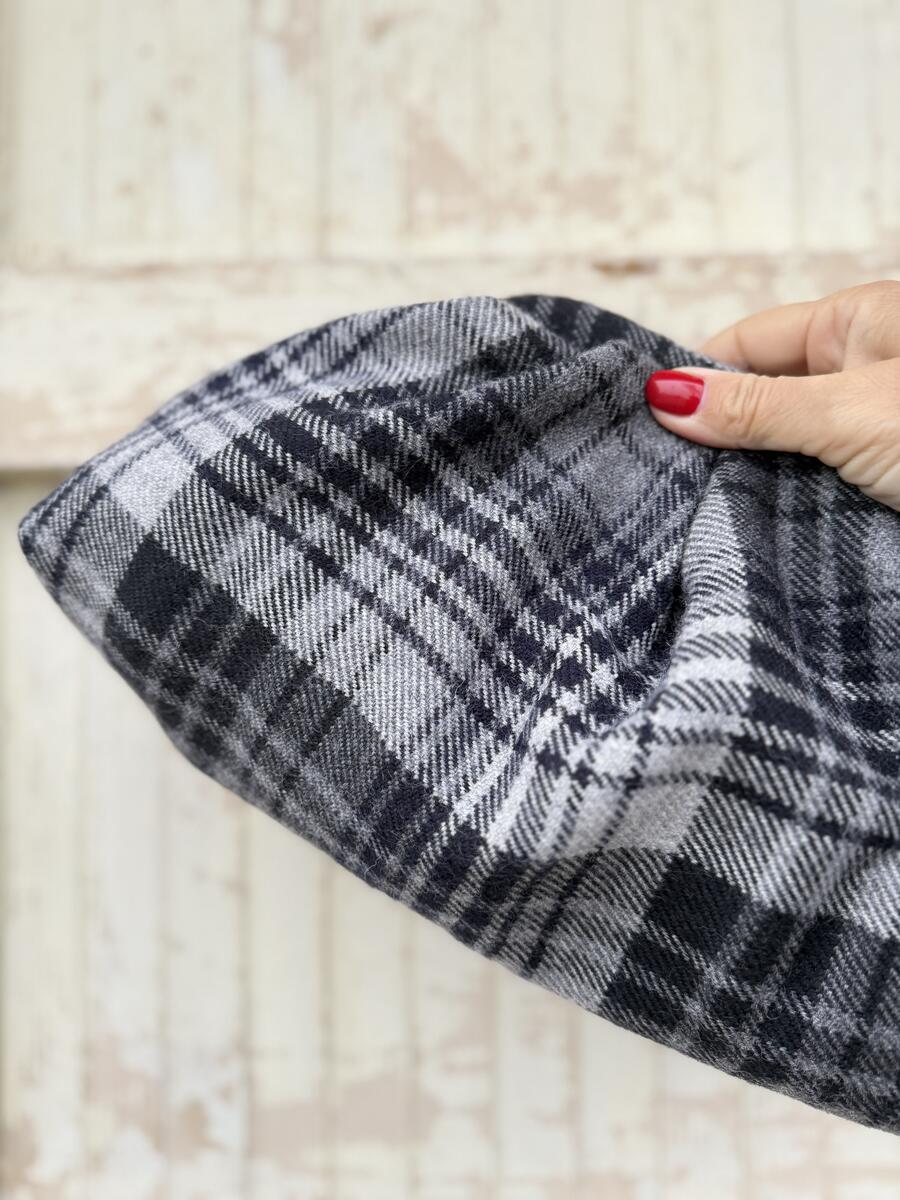 Soft bag quadri grigi