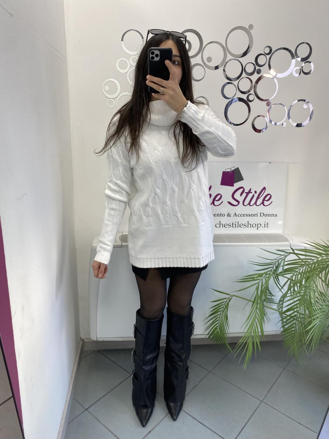 NOVITÀ Maxi pull dolcevita morbido in viscosa