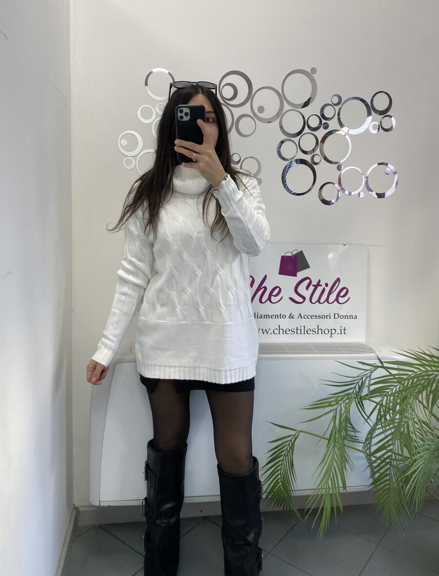 NOVITÀ Maxi pull dolcevita morbido in viscosa