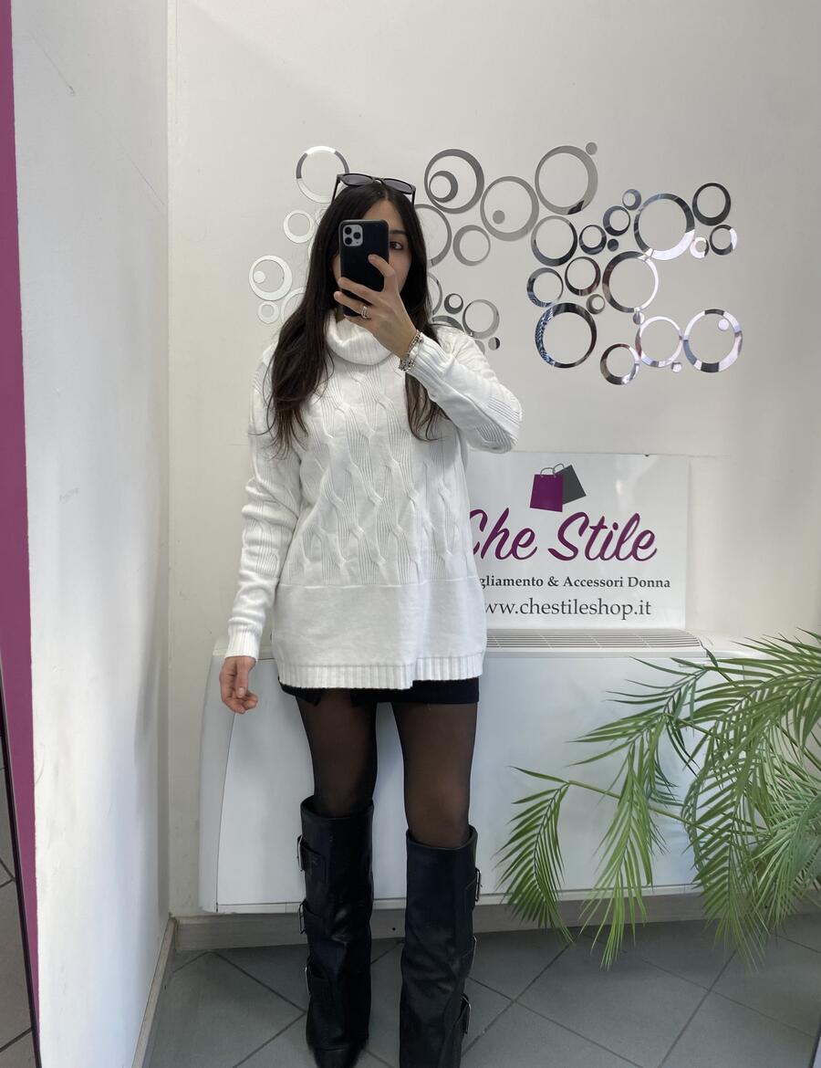 NOVITÀ Maxi pull dolcevita morbido in viscosa