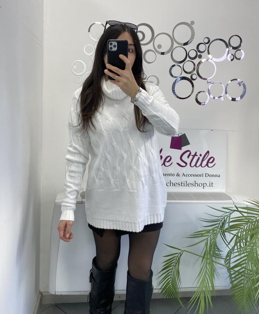 NOVITÀ Maxi pull dolcevita morbido in viscosa