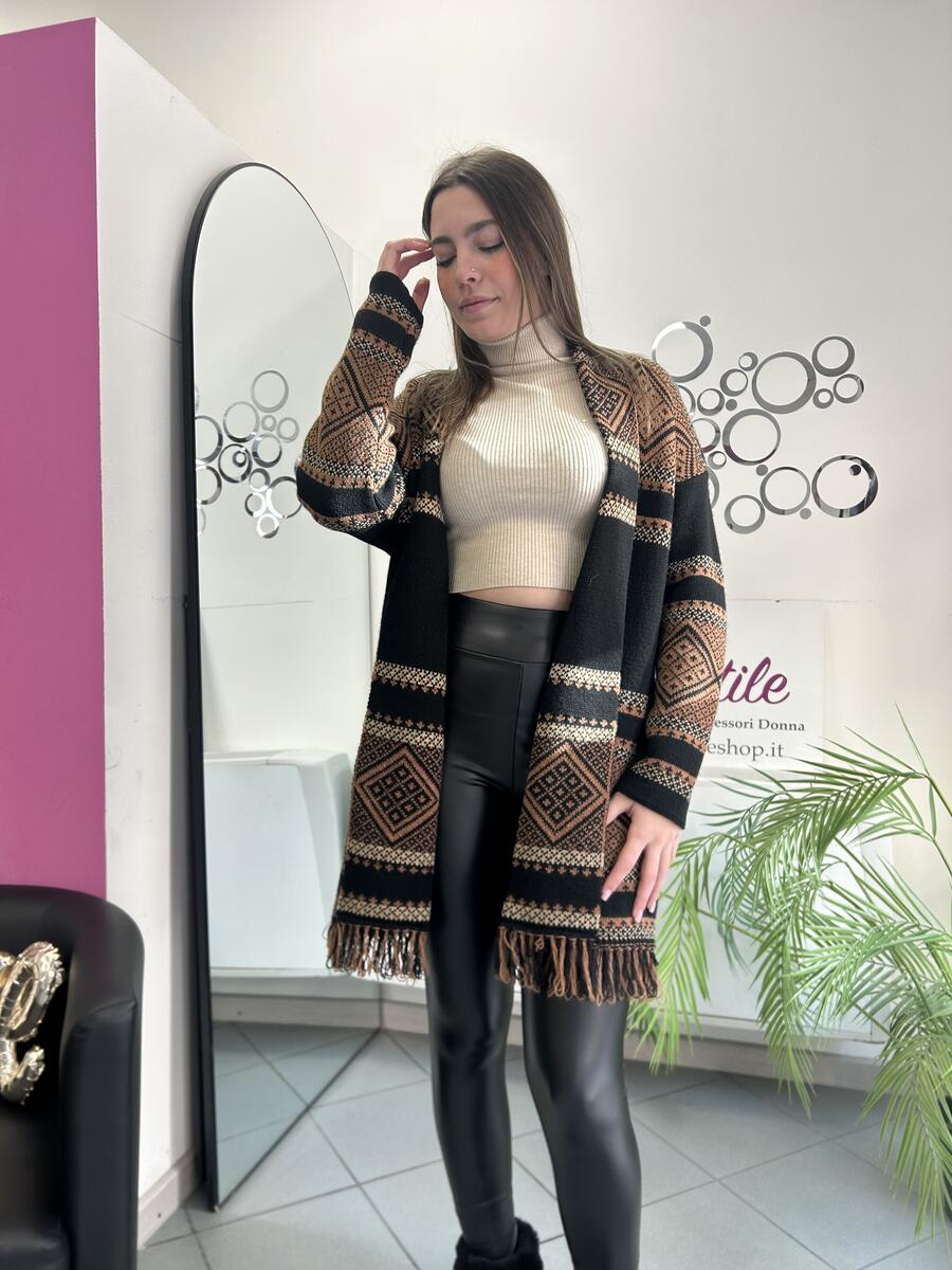 NOVITÀ Cardigan lungo a fantasia con frange