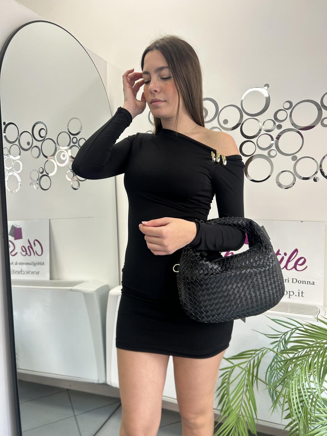 NOVITÀ Abitino con dettaglio dorato