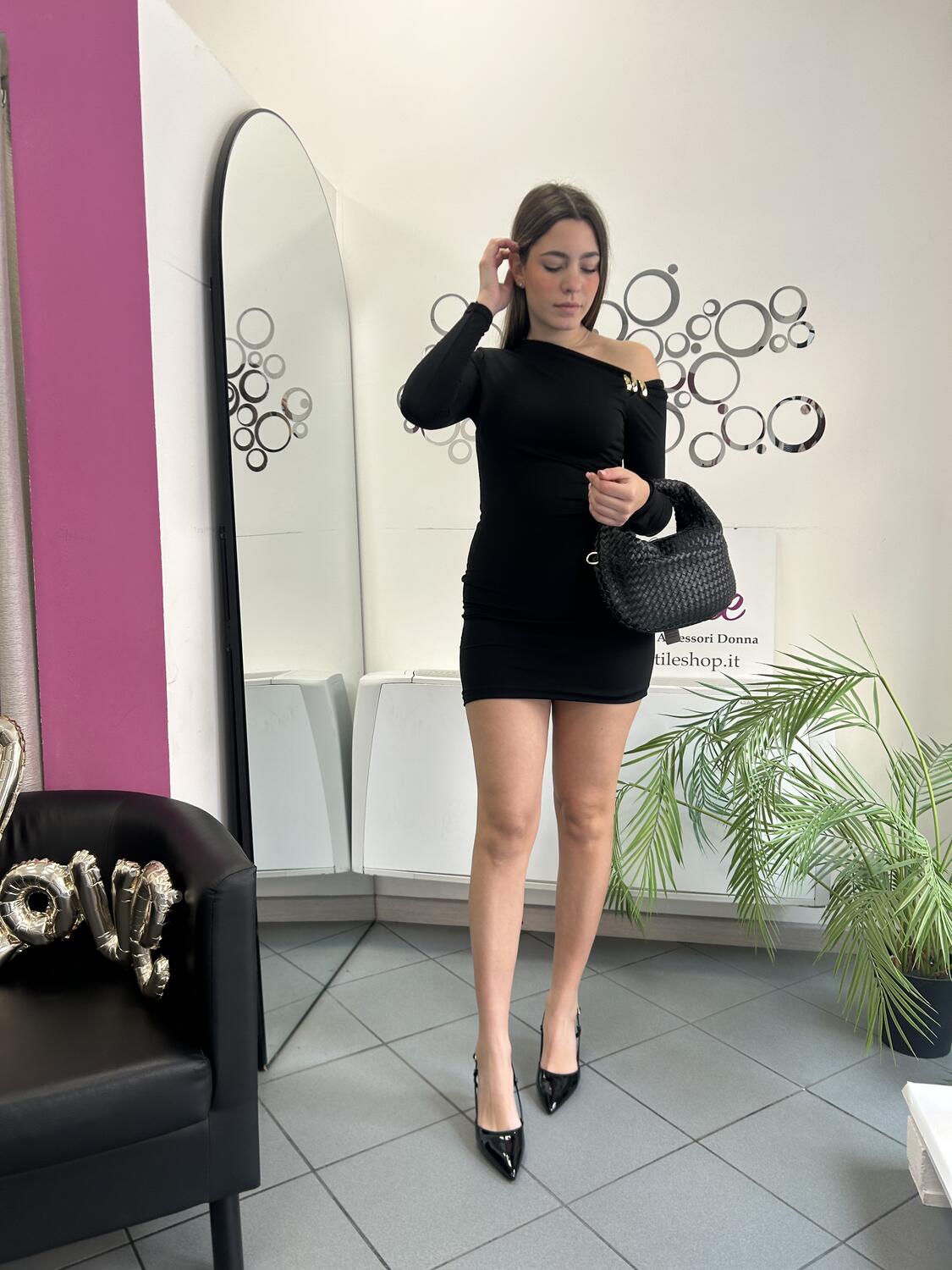 NOVITÀ Abitino con dettaglio dorato