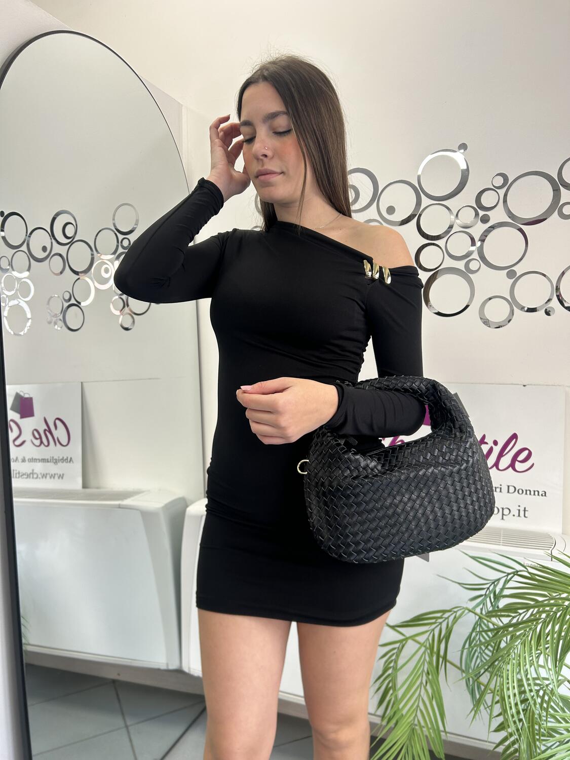 NOVITÀ Abitino con dettaglio dorato