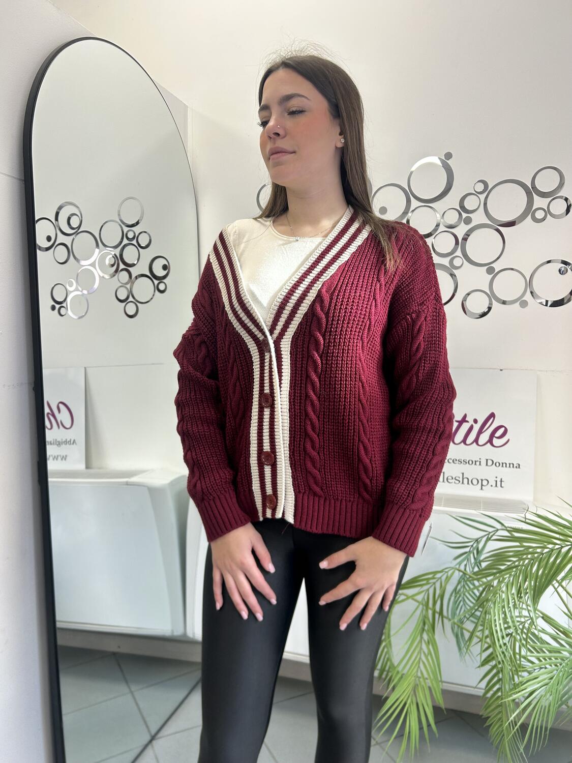 NOVITÀ Cardigan con profili a contrasto