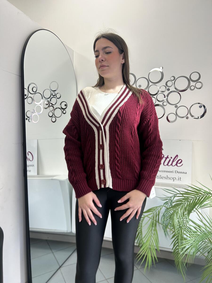 NOVITÀ Cardigan con profili a contrasto