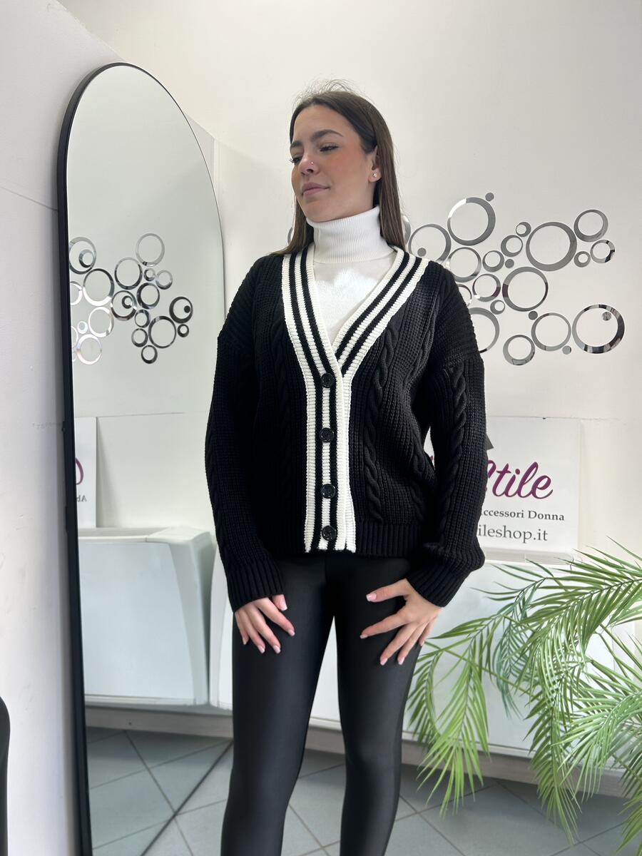NOVITÀ Cardigan con profili a contrasto