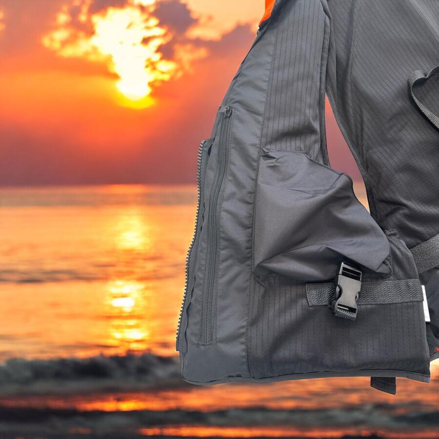 Gilet Salvagente mod. Garda 100 N - CE con 6 tasche , fischietto e cappuccio 