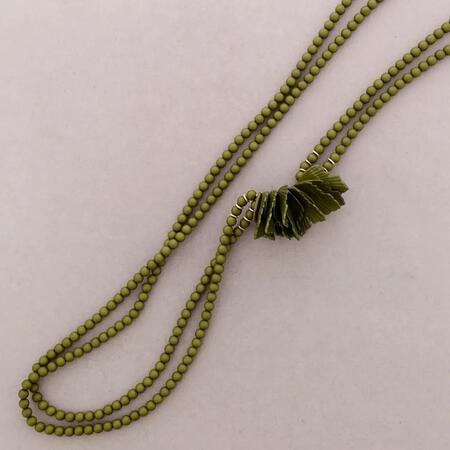 Collana Lunga Doppia Perline Foglie Resina