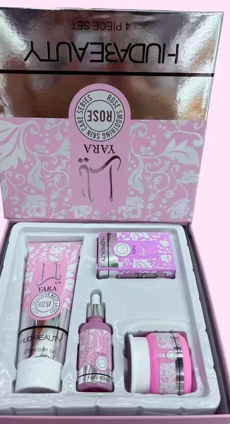 HUDABEAUTY KIT BODY LOTION 275 ml+SIERO VISO+CREMA VISO+SAPONE(Dupe YARA ROSA)*
 [Quantità minima è di 3 pezzi]