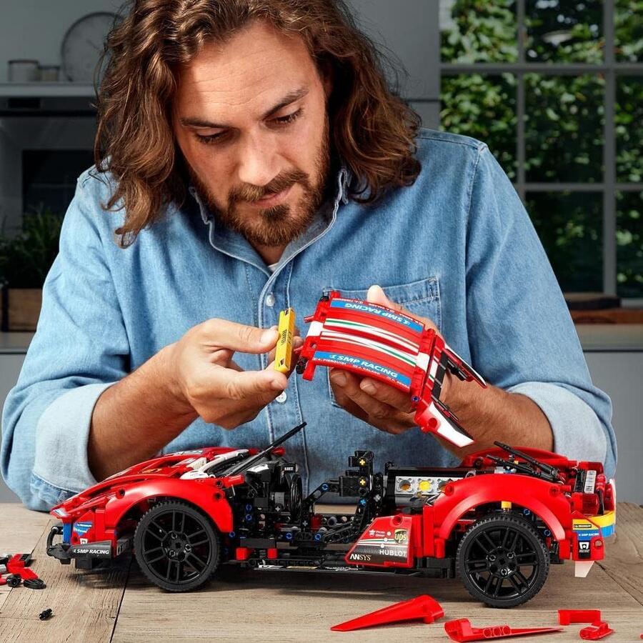 Lego Technic Ferrari 488 GTE AF CORSE # 51(scatola leggermente rovinata) - 42125 - 18+