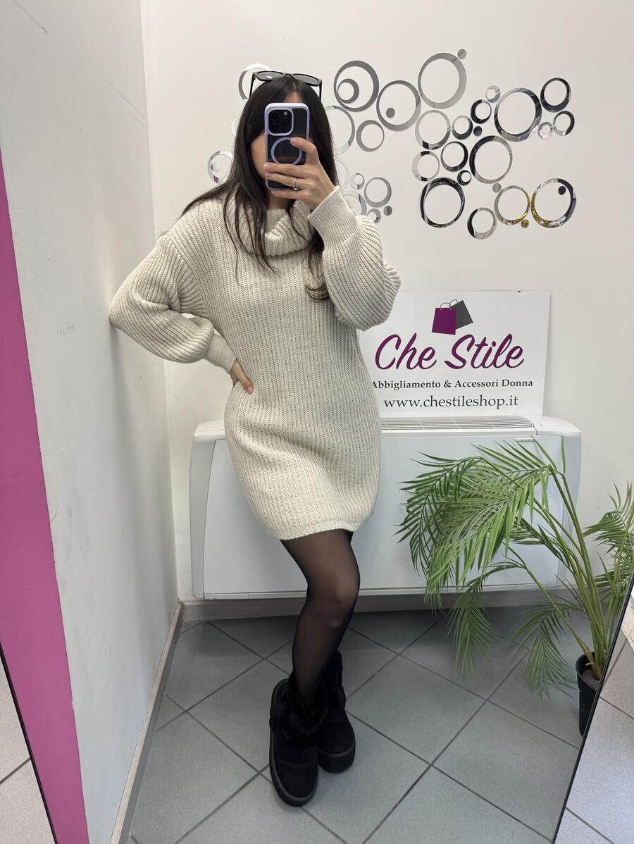 NOVITÀ Abito/maxi pull dolcevita a costine