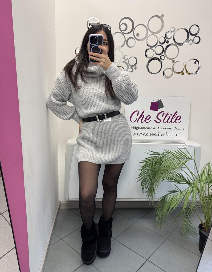 NOVITÀ Abito/maxi pull dolcevita a costine