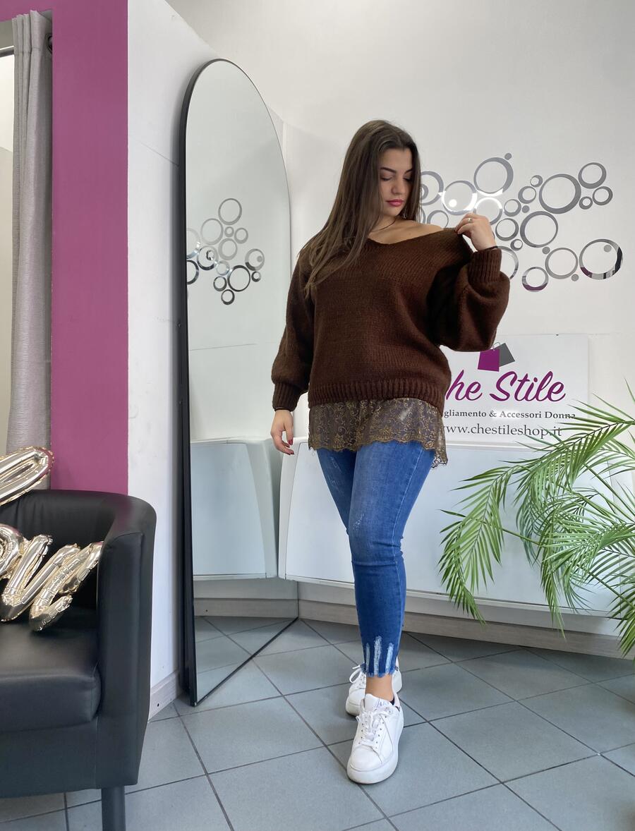 NOVITÀ Maxi pull scollo a V bordo in pizzo