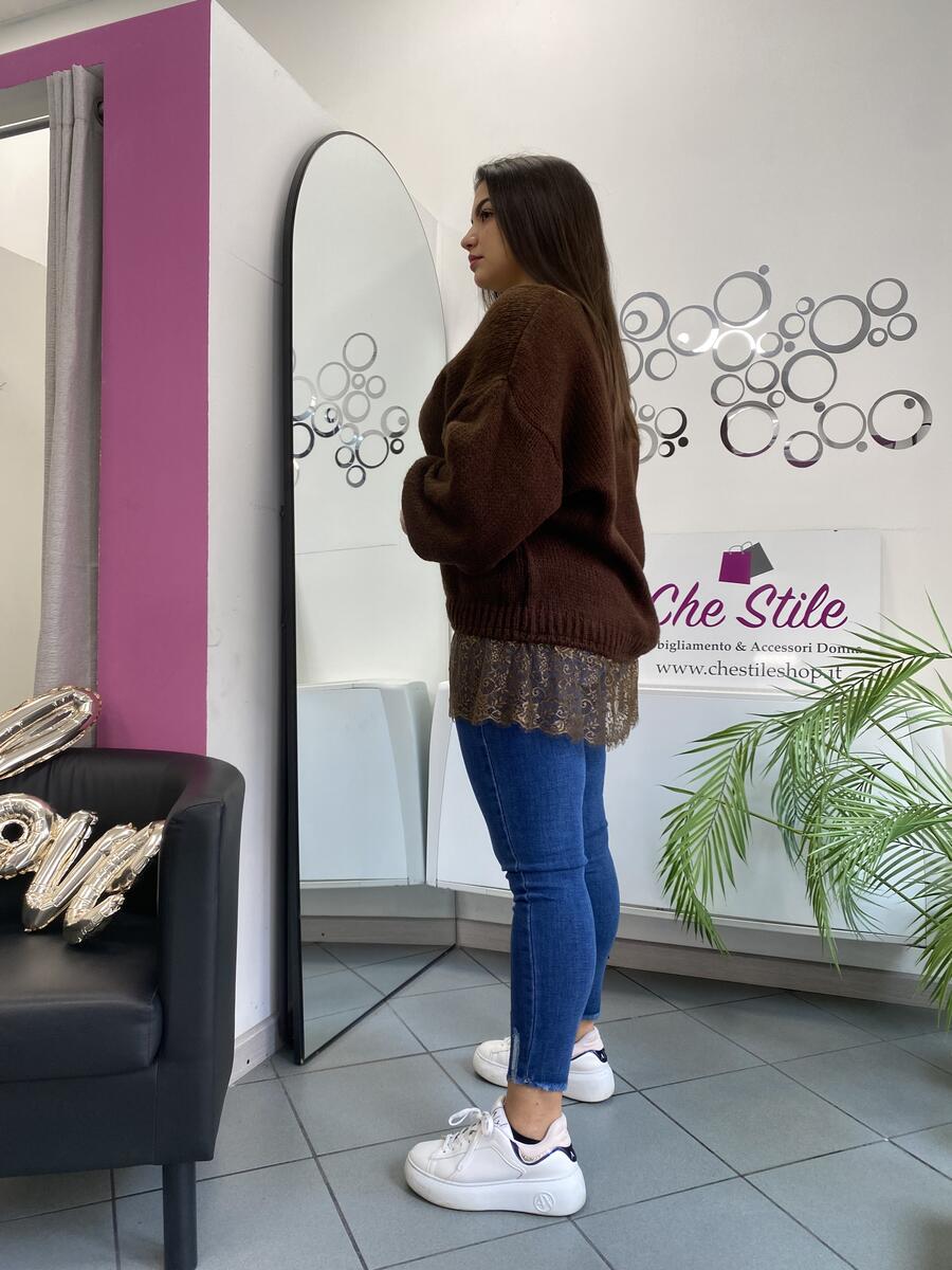 NOVITÀ Maxi pull scollo a V bordo in pizzo