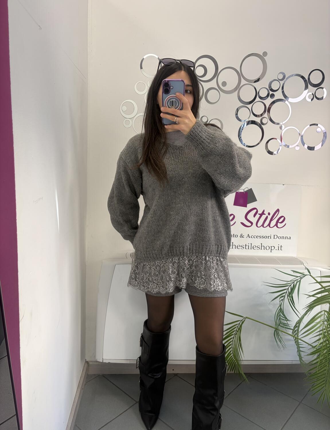 NOVITÀ Maxi pull scollo a V bordo in pizzo