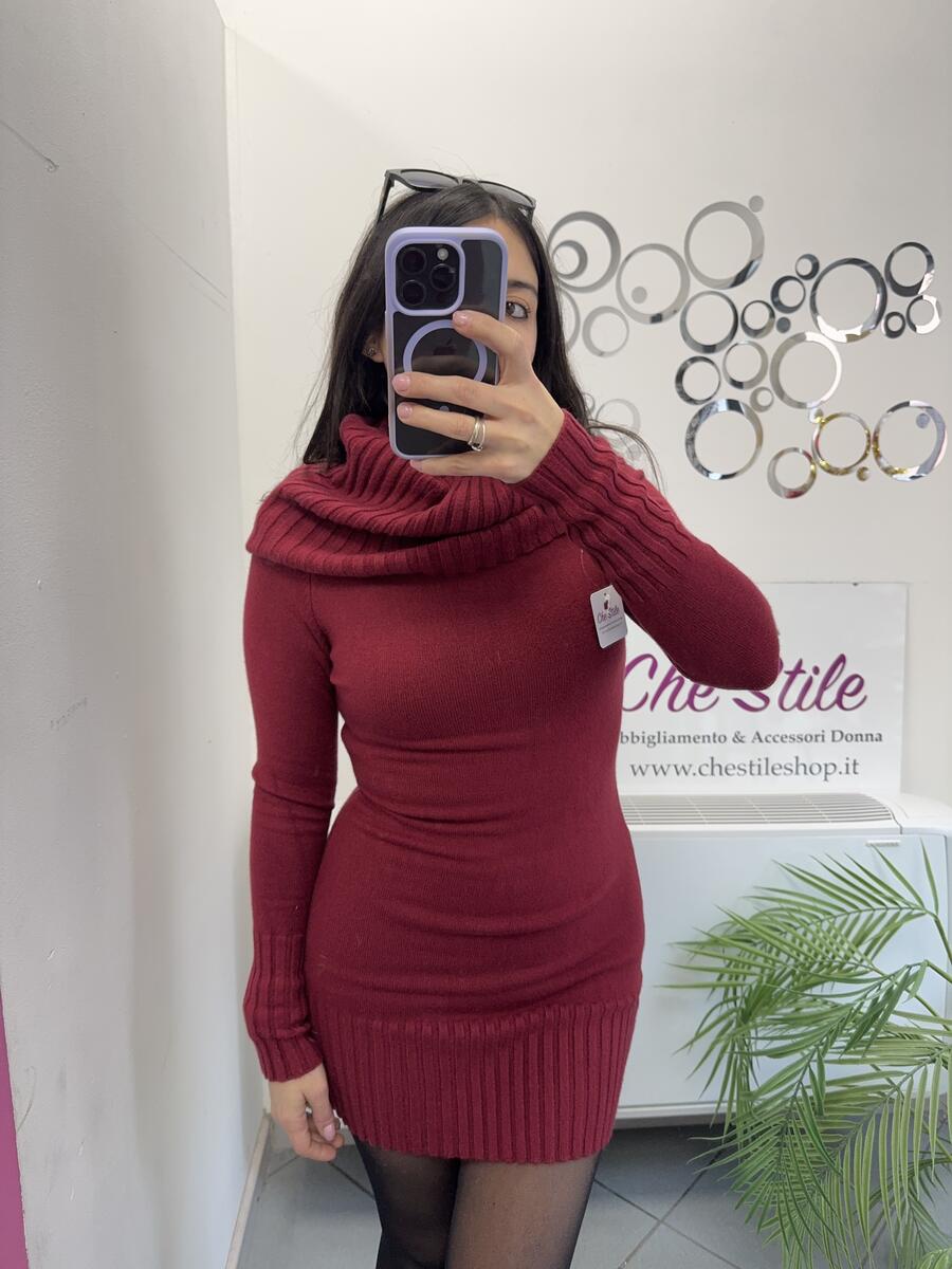 NOVITÀ Abito in maglina collo ad anello