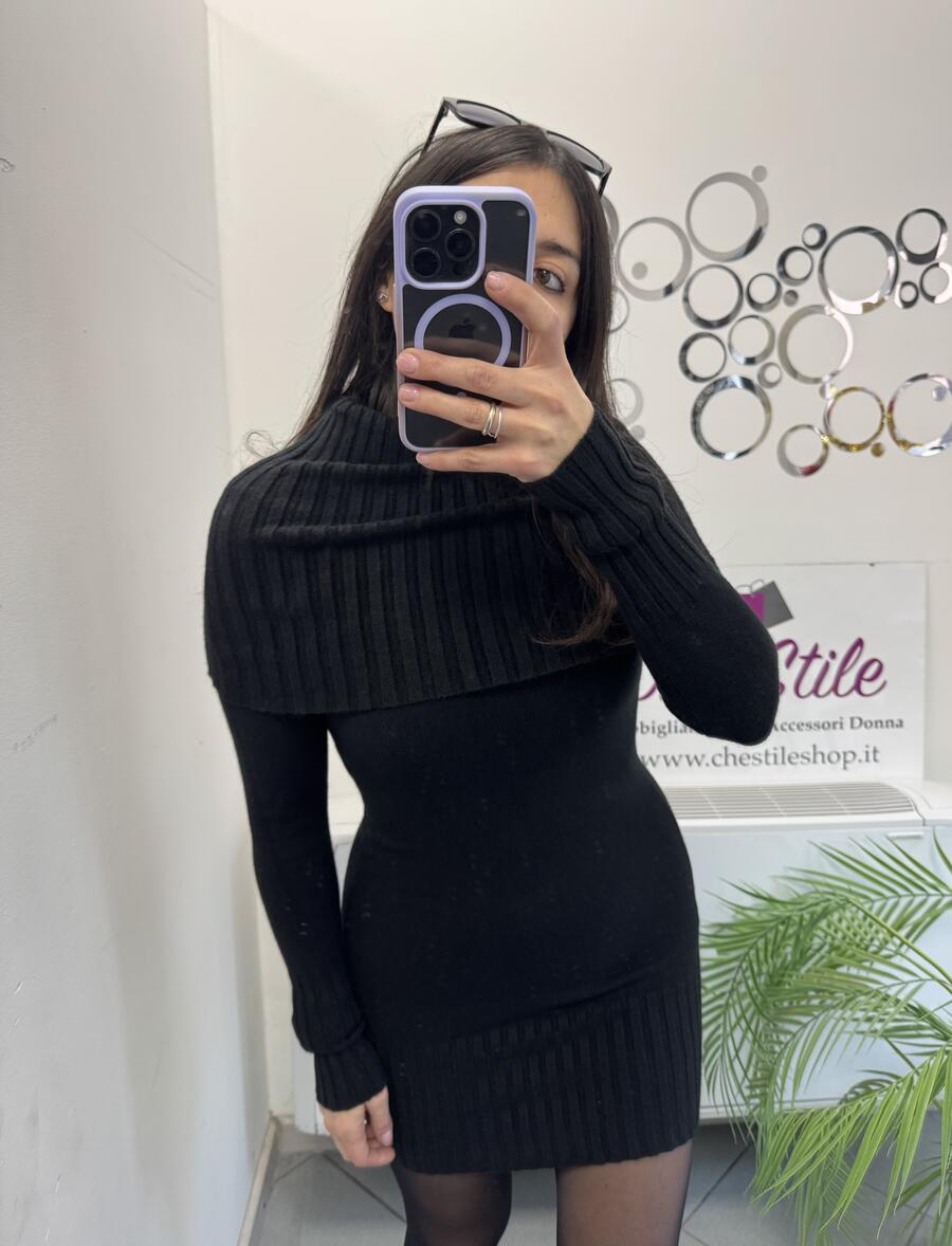 NOVITÀ Abito in maglina collo ad anello