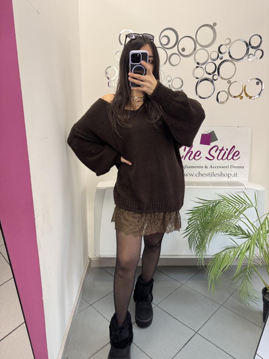 NOVITÀ Maxi pull scollo a V bordo in pizzo
