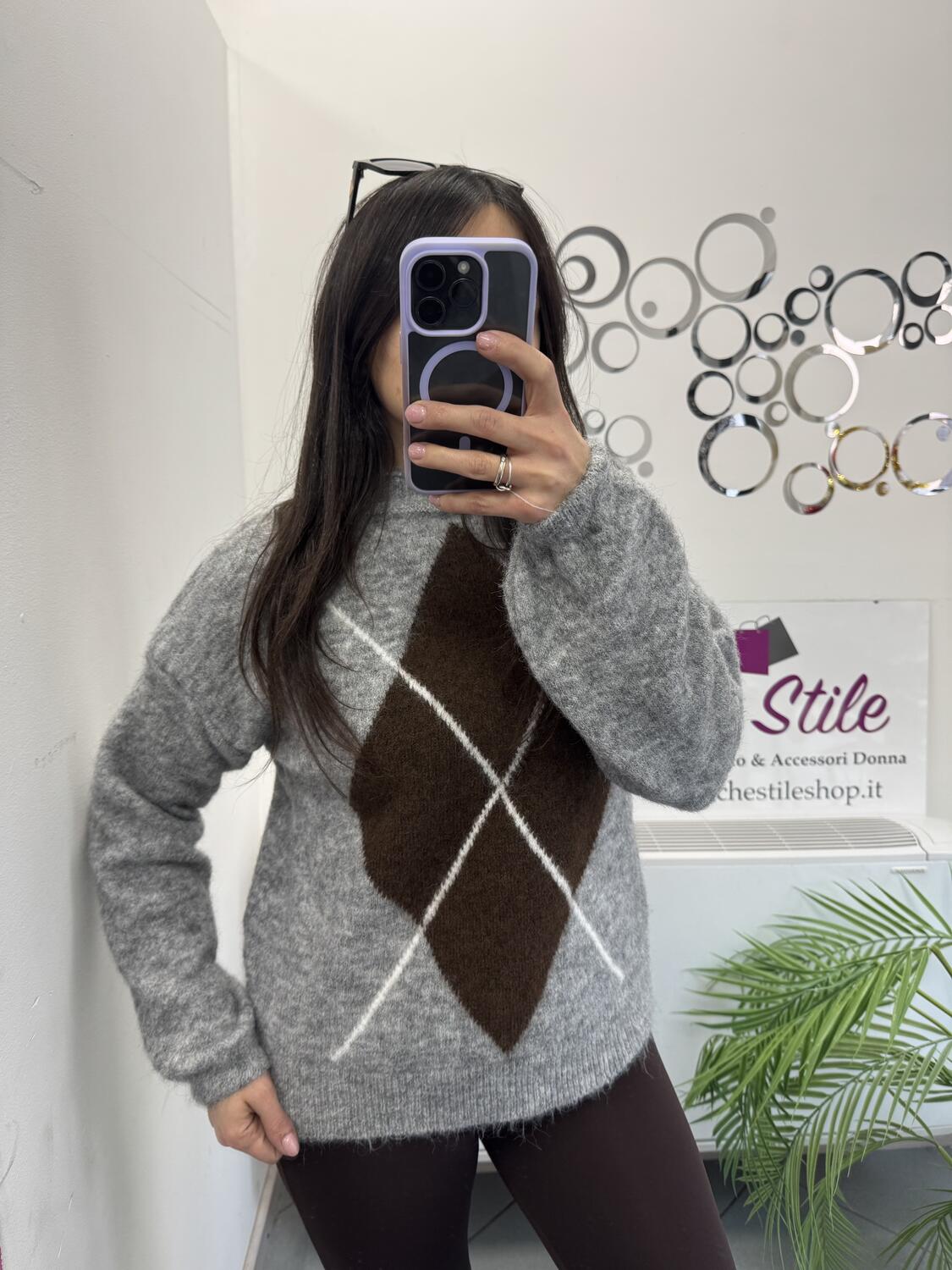 NOVITÀ Pull girocollo rombo 