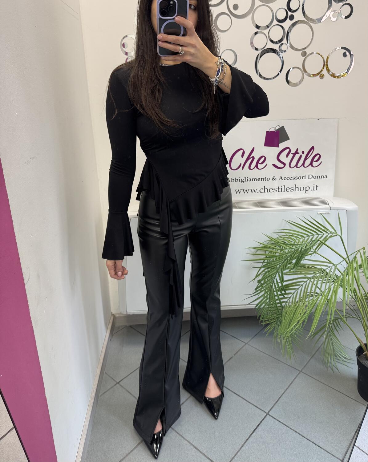 NOVITÀ Maglia con voulant laterale 