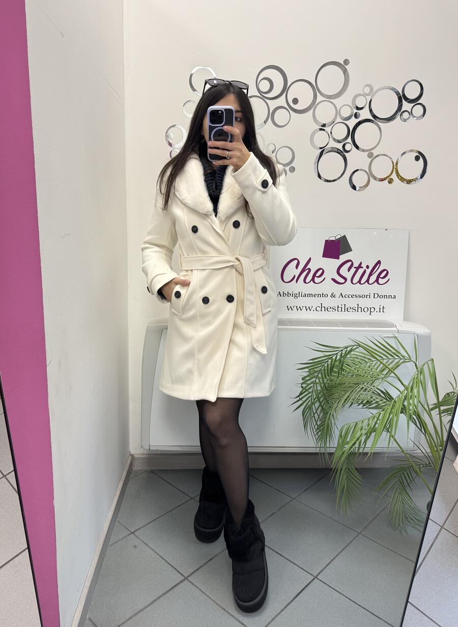 NOVITÀ Cappotto midi con dettaglio eco pelliccia