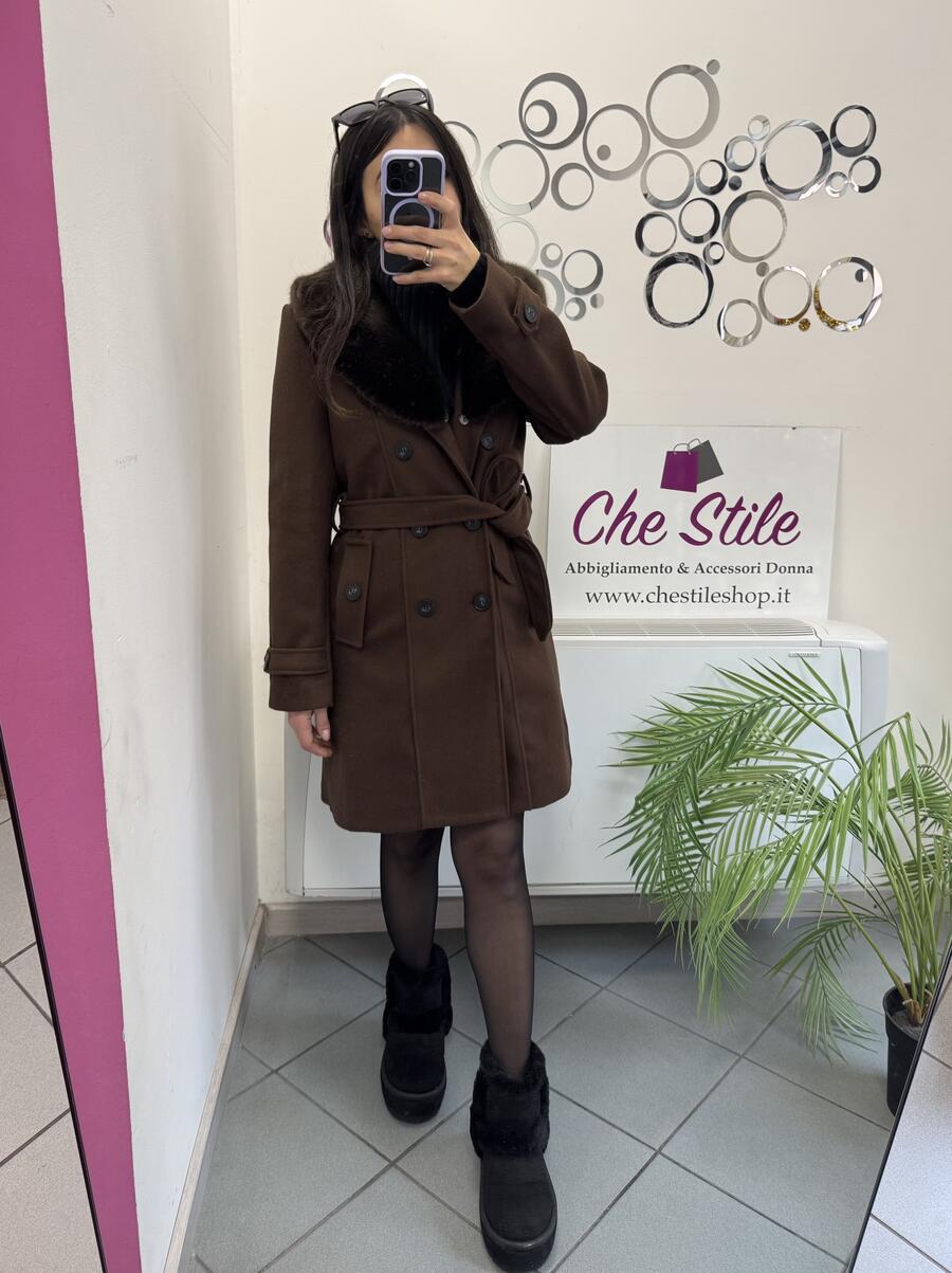 NOVITÀ Cappotto midi con dettaglio eco pelliccia