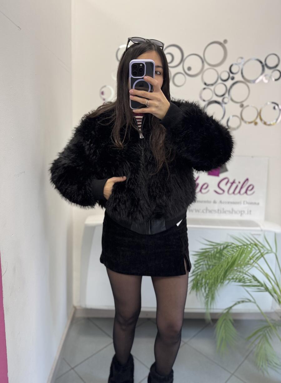 NOVITÀ Giubbino in eco pelliccia 