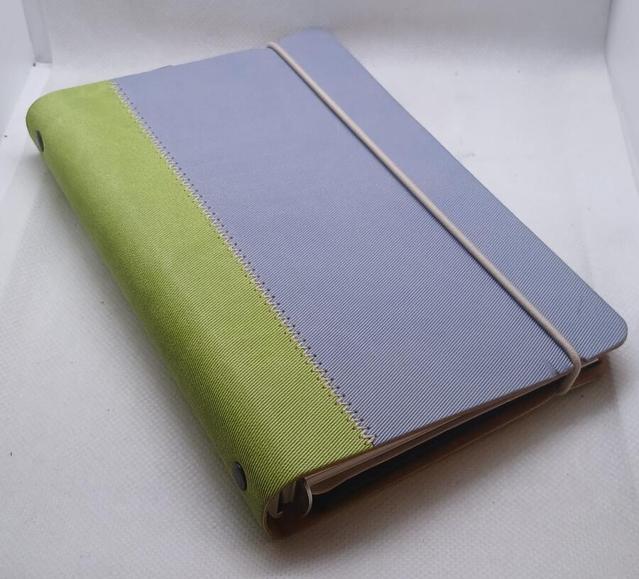 Agenda Organizer ad Anelli slim diam. 15 mm - bicolore – formato Medium 9x17 cm