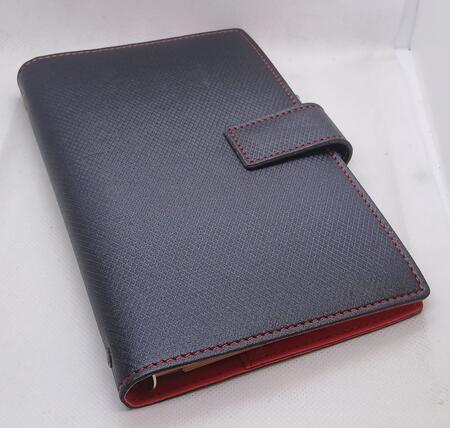 Agenda Organizer ad Anelli slim diam. 15 mm - con penna – formato Medium 9x17 cm