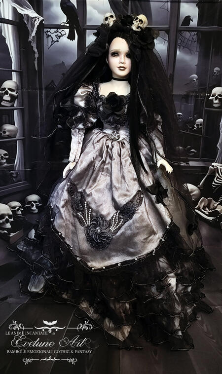 Hassian Bambola Gotica 60 cm