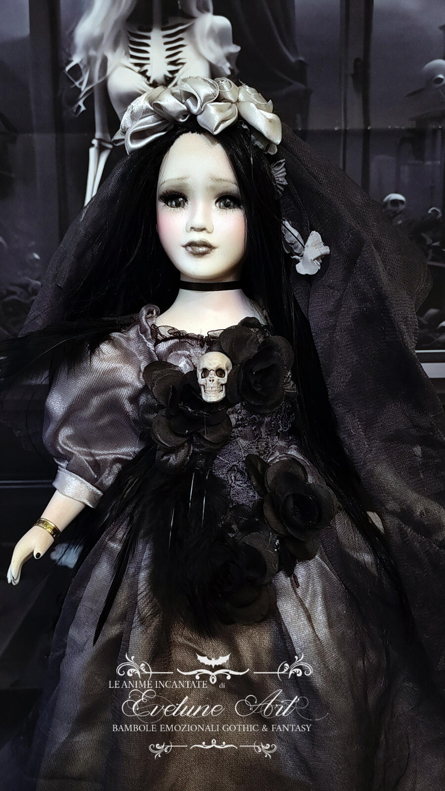 Kintia Bambola Gotica in porcellana