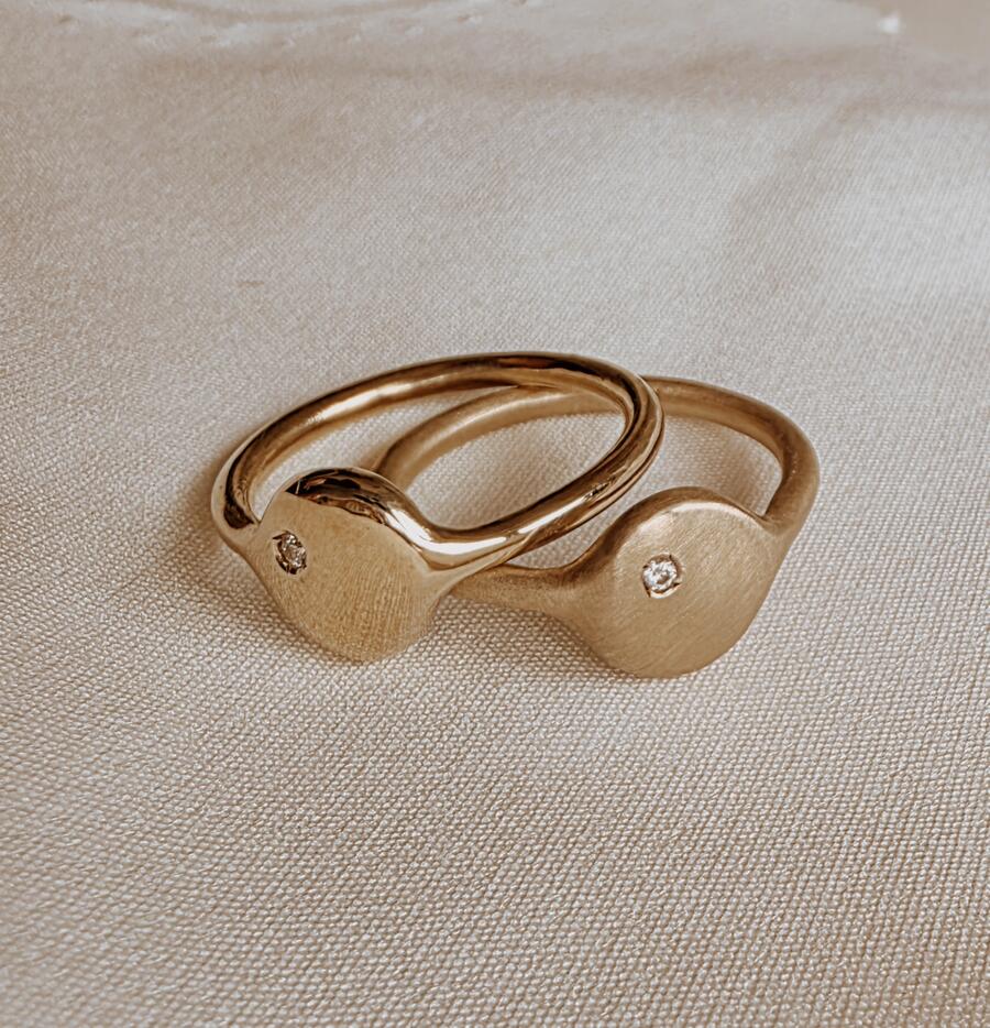 Anello pepita con pietra di nascita in pronta consegna