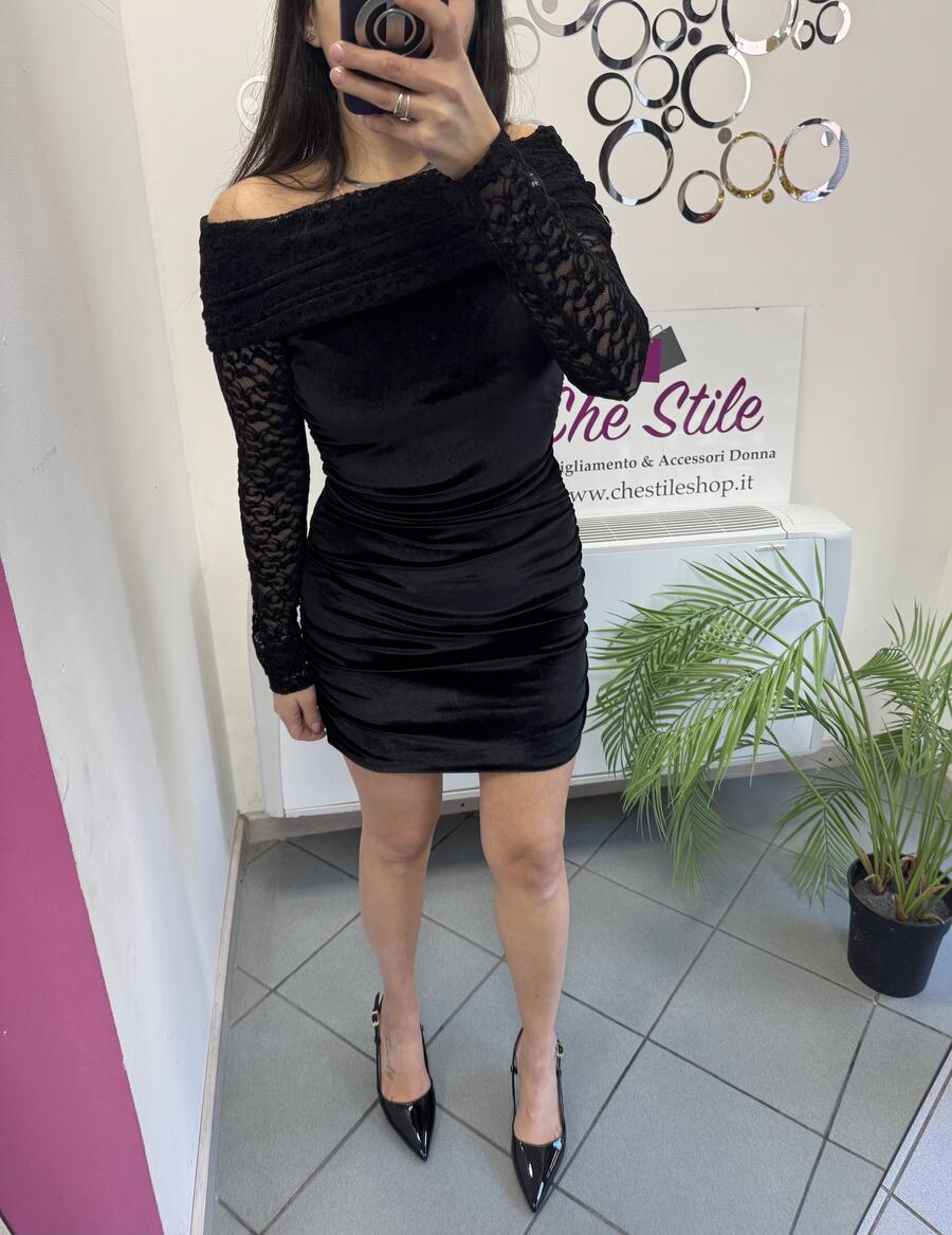 NOVITÀ Abitino in velluto con dettagli in pizzo