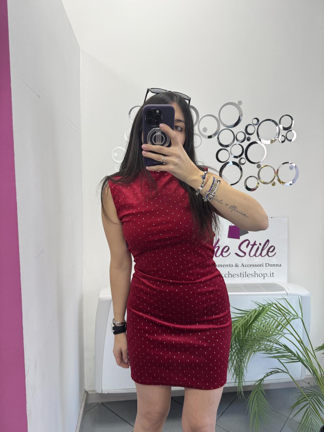 NOVITÀ Abito smanicato in velluto brillantinato