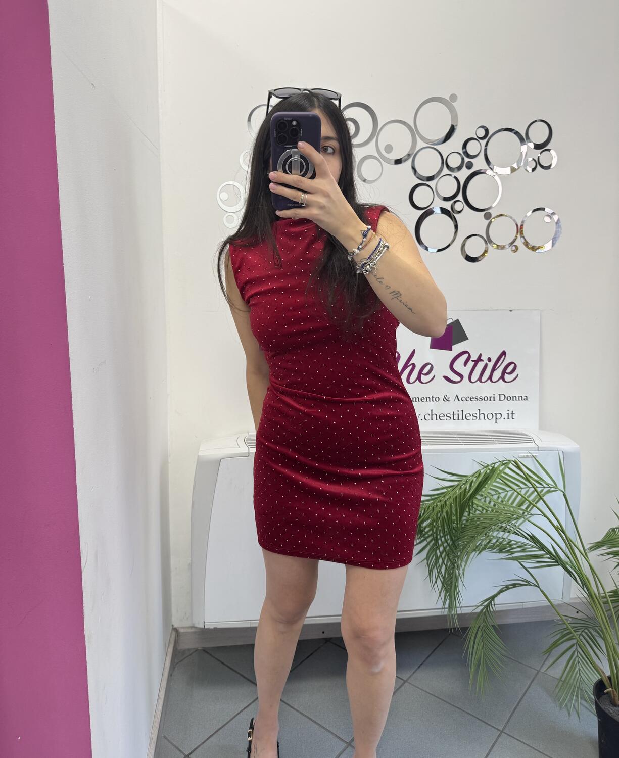 NOVITÀ Abito smanicato in velluto brillantinato