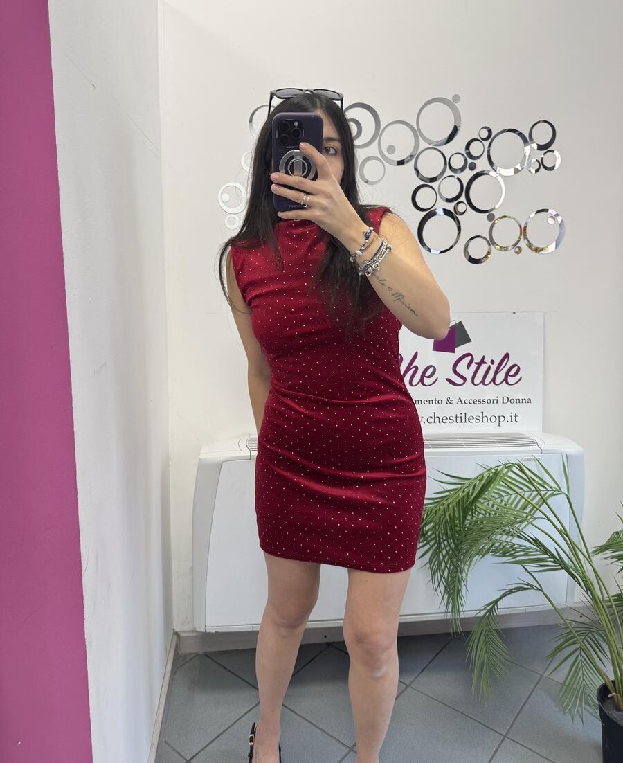 NOVITÀ Abito smanicato in velluto brillantinato