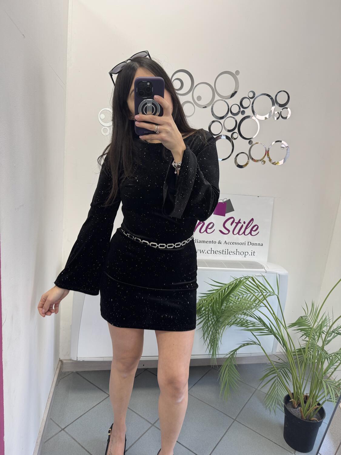 NOVITÀ Abito in velluto manica a campana